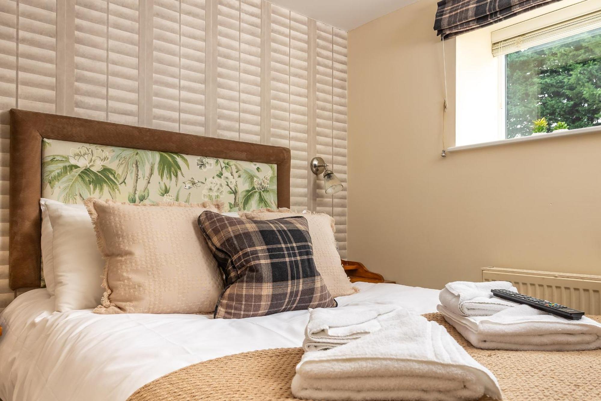 The Olde Coach House Inn Ashby Saint Ledgers Dış mekan fotoğraf