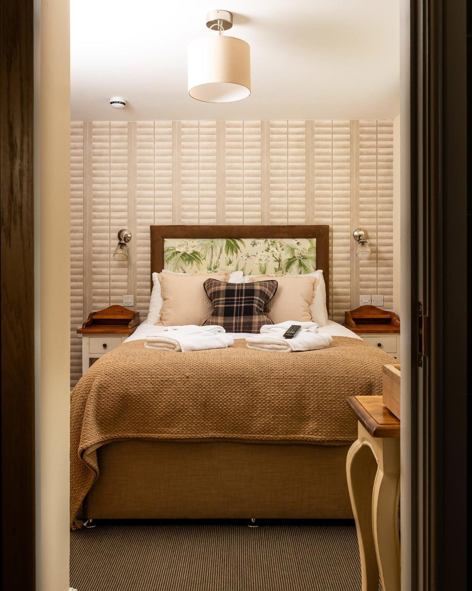 The Olde Coach House Inn Ashby Saint Ledgers Dış mekan fotoğraf