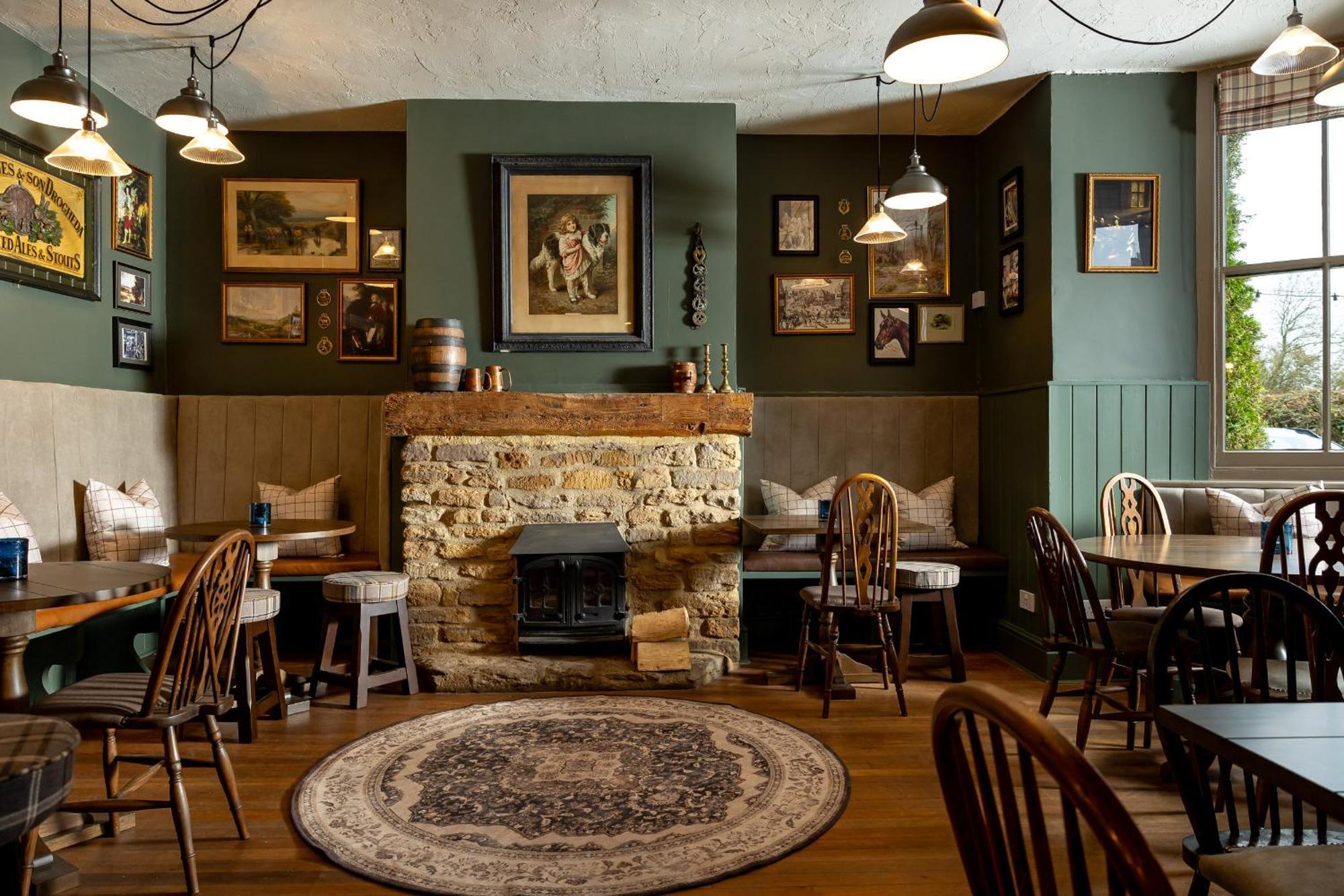 The Olde Coach House Inn Ashby Saint Ledgers Dış mekan fotoğraf