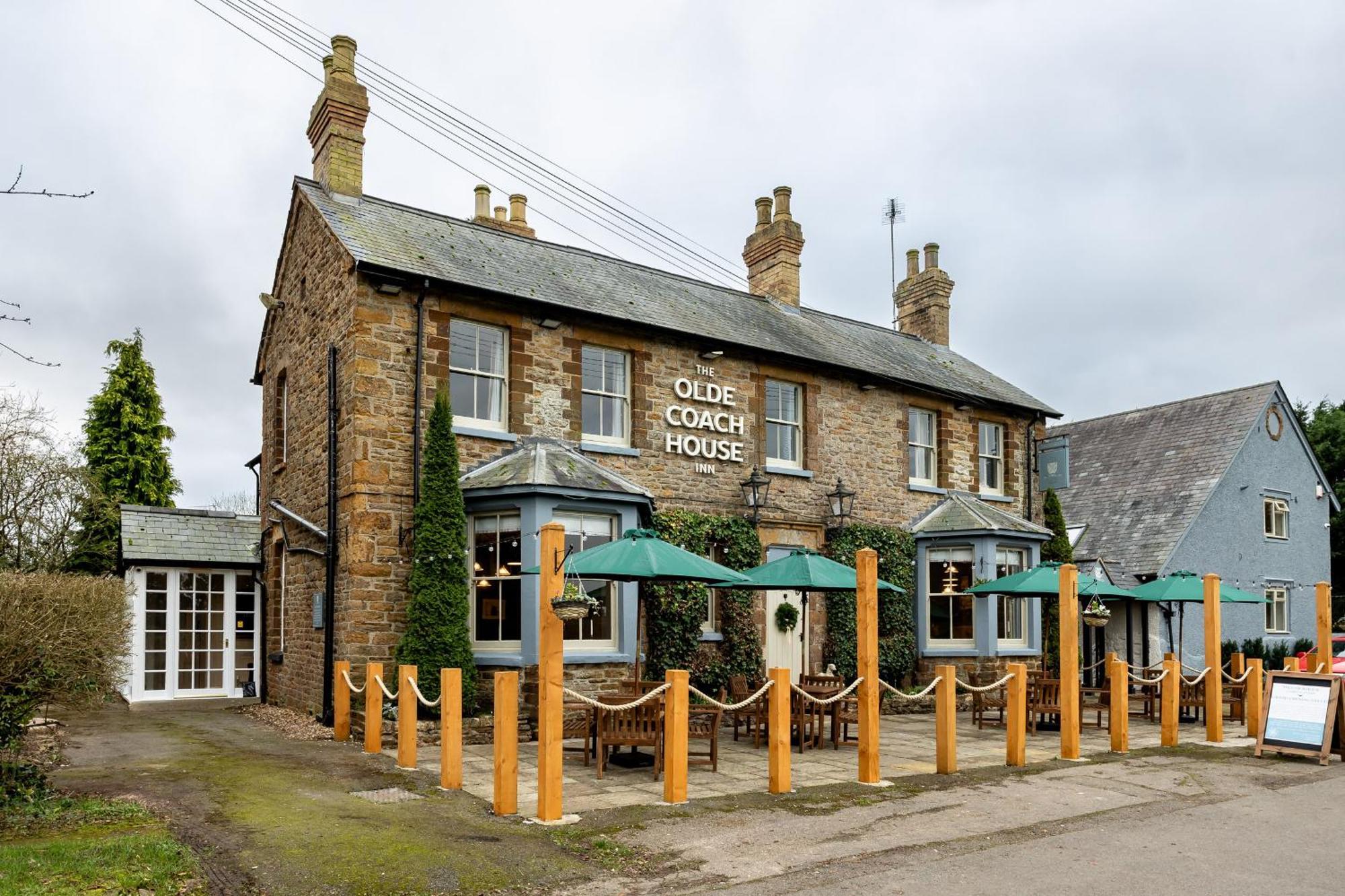 The Olde Coach House Inn Ashby Saint Ledgers Dış mekan fotoğraf