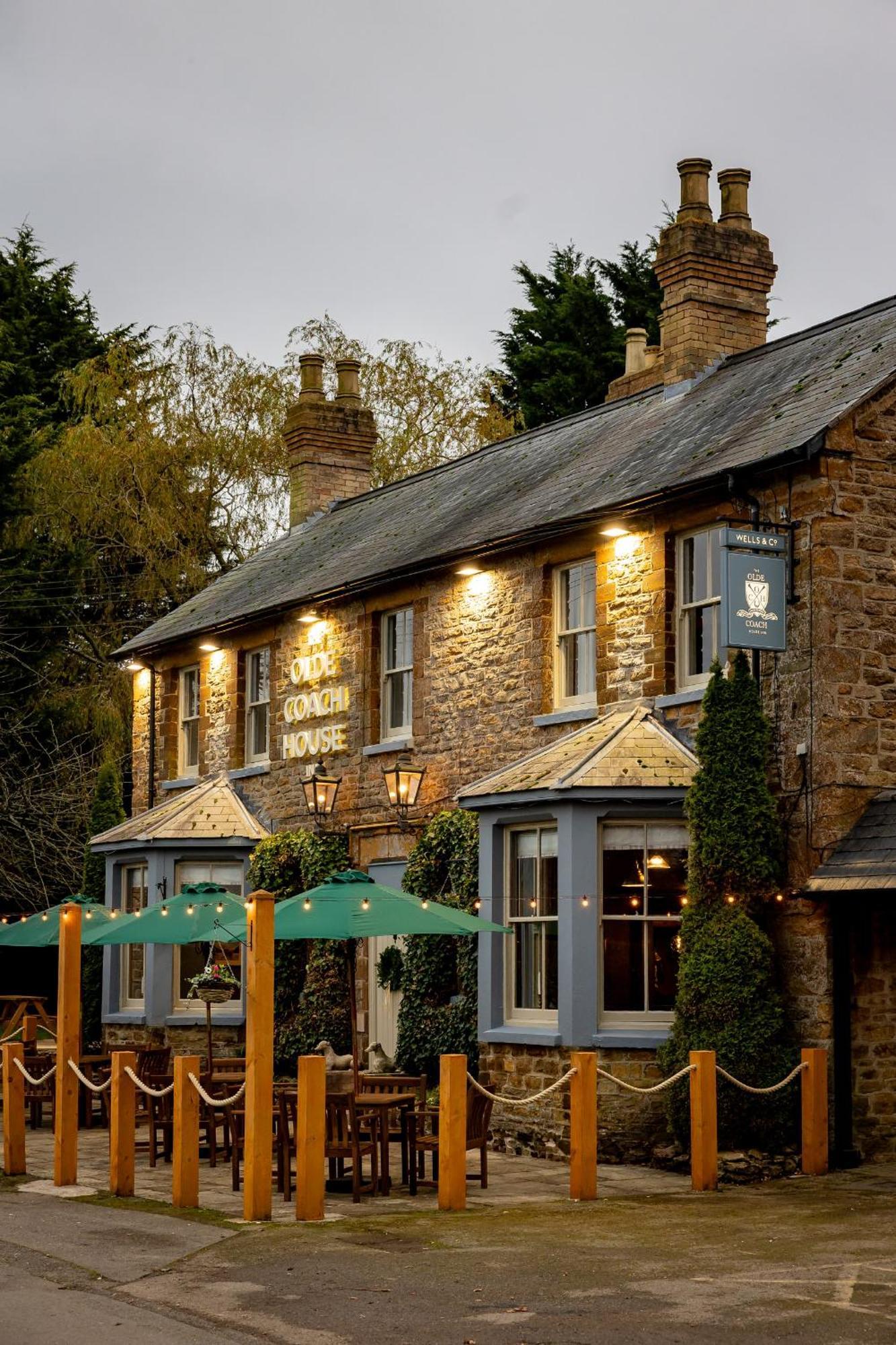 The Olde Coach House Inn Ashby Saint Ledgers Dış mekan fotoğraf