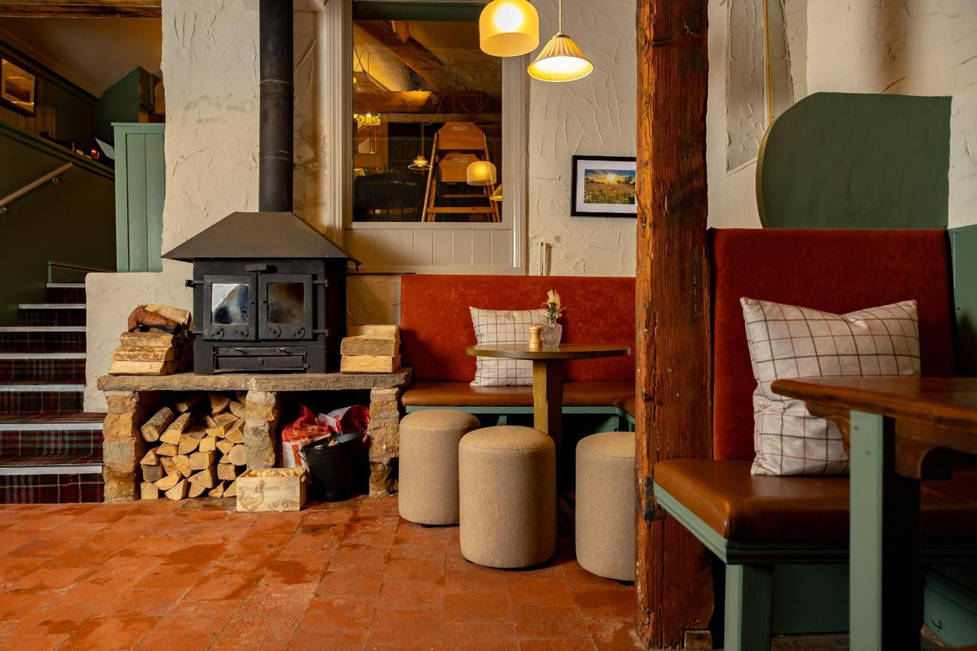 The Olde Coach House Inn Ashby Saint Ledgers Dış mekan fotoğraf