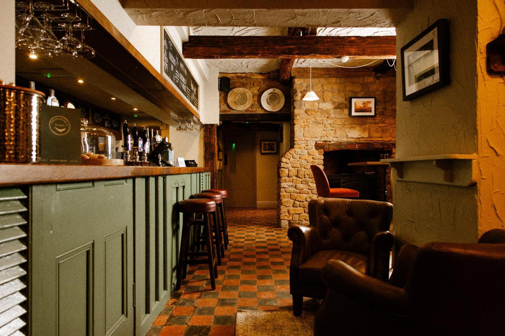 The Olde Coach House Inn Ashby Saint Ledgers Dış mekan fotoğraf