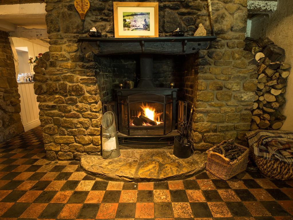 The Olde Coach House Inn Ashby Saint Ledgers Dış mekan fotoğraf